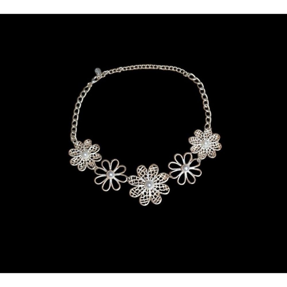 Silver Tone Daisy Flower Bib Necklace 21" Statement Choker Y2K Boho EFM Pearl